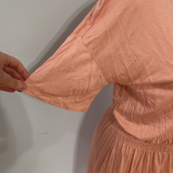 H&M • Pink V-neck Jersey Dress - Picture 6 of 9